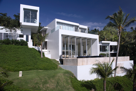 Villa Beige outside view