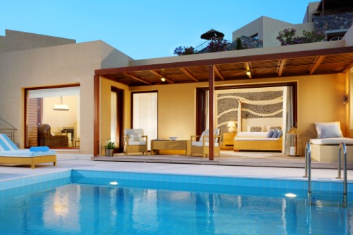 Luxury Island suite private pool
