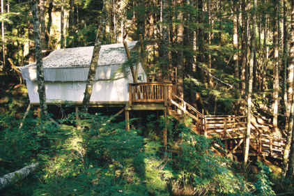 Clayoquot Wilderness Resorts - Vue extérieure d'une tente de luxe