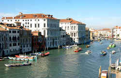 Click on the picture to discover the hotel