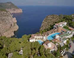 Click on the picture to discover the hotel