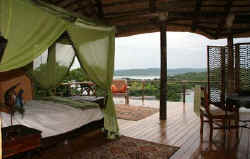 Click on the picture to discover the lodge