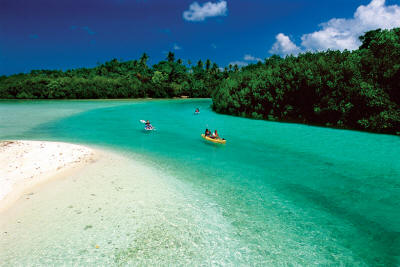 Ratua Private Island - Canoeing on Malo River